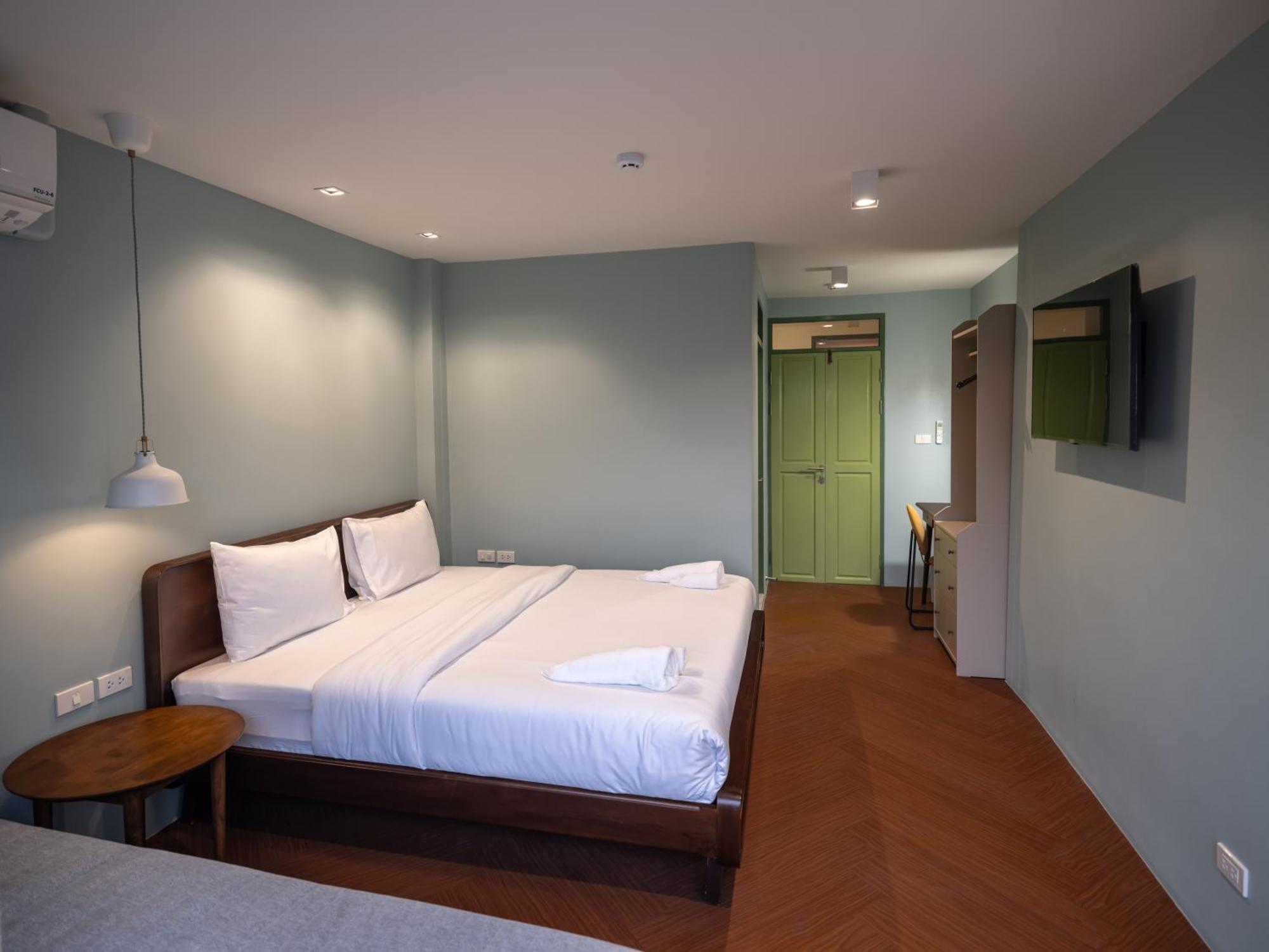 Bedtime Storeys Near Icon Siam Bangkok Exterior photo