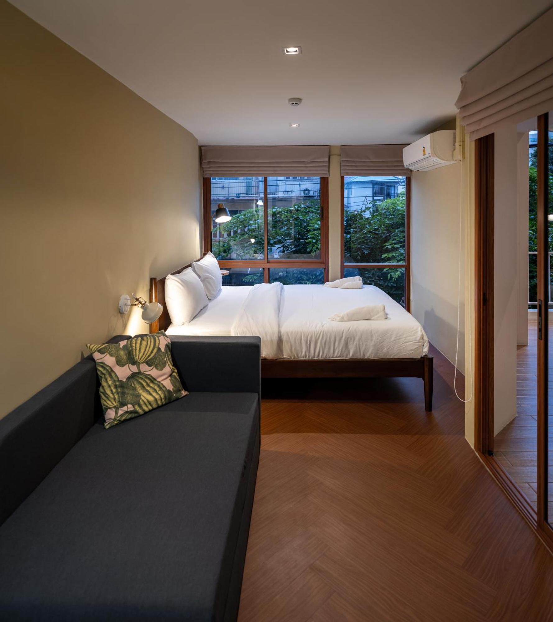 Bedtime Storeys Near Icon Siam Bangkok Exterior photo
