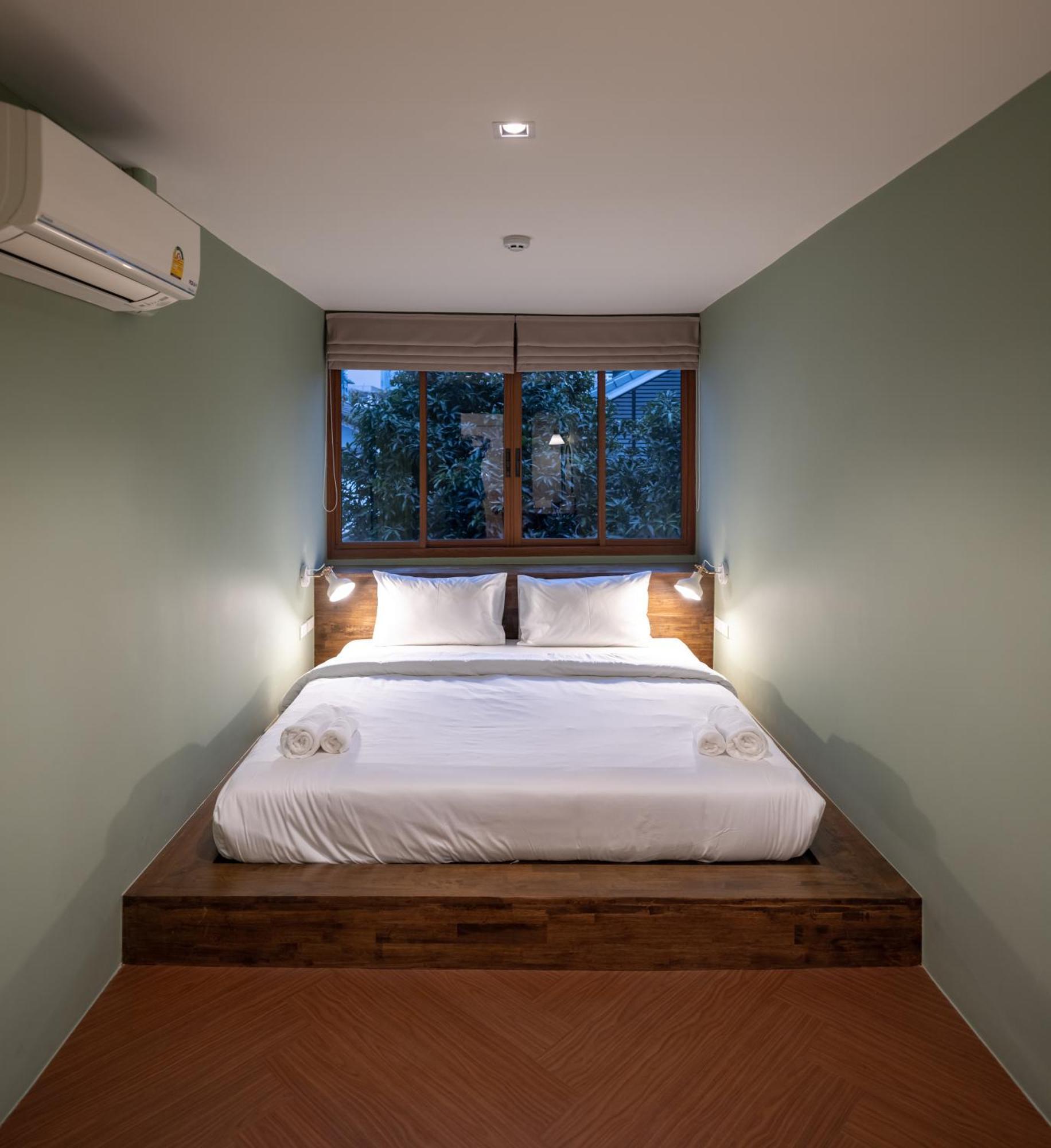 Bedtime Storeys Near Icon Siam Bangkok Exterior photo