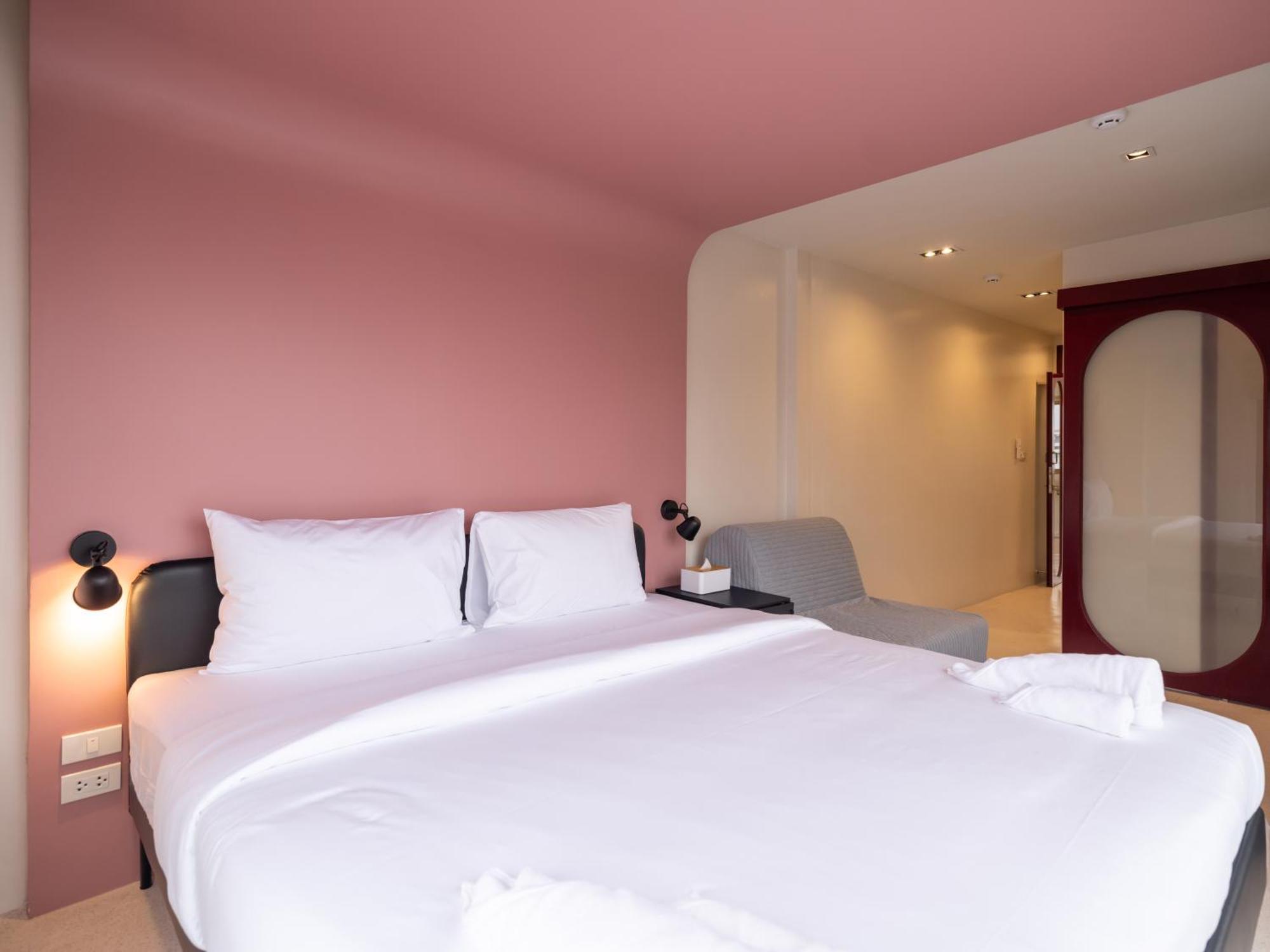 Bedtime Storeys Near Icon Siam Bangkok Exterior photo
